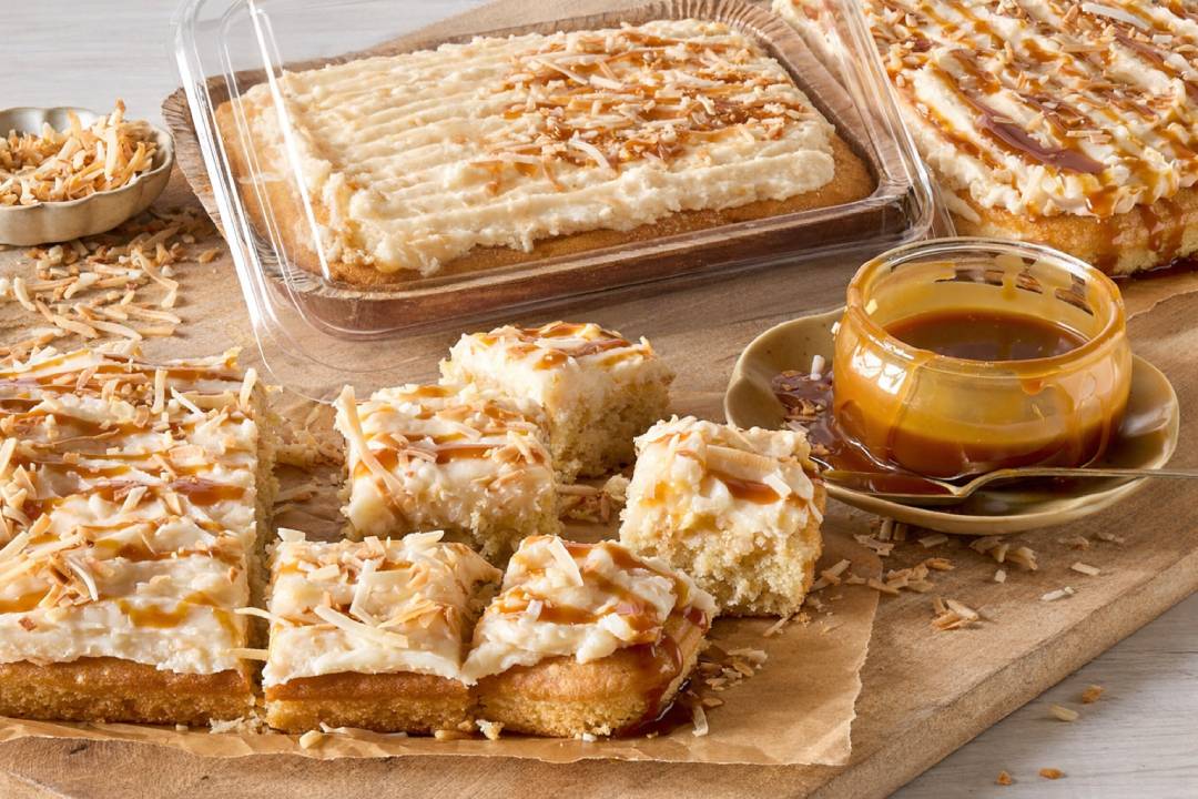 Mini Sheet Cake Toasted Coconut Jadi Dessert Viral Musim Semi