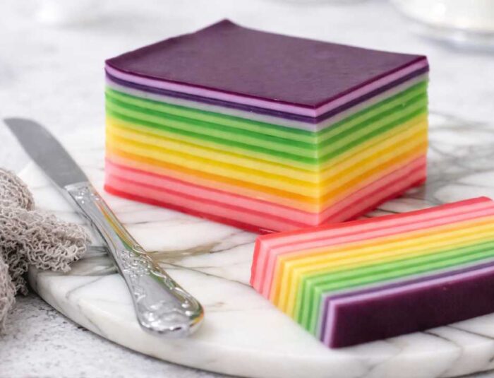 Kue Lapis Keindahan Warna dan Kelezatan dalam Setiap Lapisan