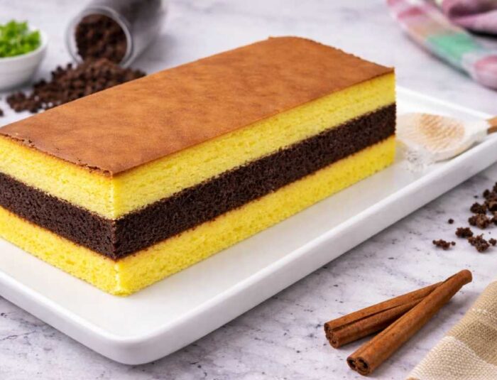 Kue Lapis Surabaya Inovasi Manis dengan Lapisan Warna yang Menggoda