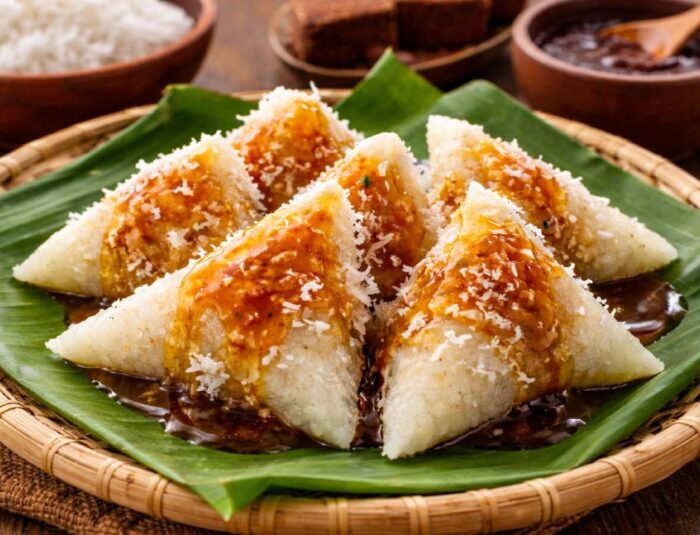 Rahasia Lezat Lupis: Perpaduan Ketan, Gula Merah, dan Kelapa yang Autentik