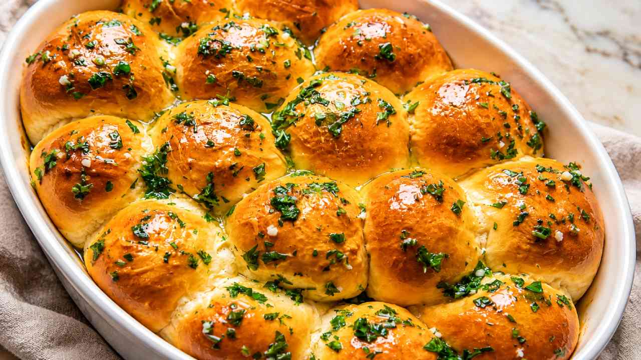 Garlic Butter Brioche Makin Digemari, Lembut Gurih dengan Aroma Bawang