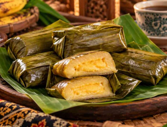 Timphan Tradisional, Kudapan Manis Khas Aceh yang Dibungkus Daun Pisang